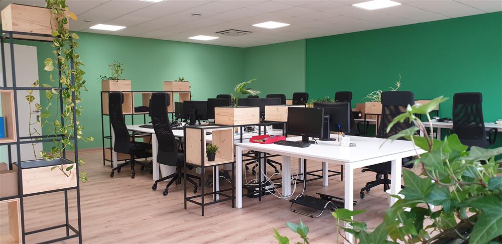 sede operativa Juicy, postazioni di lavoro