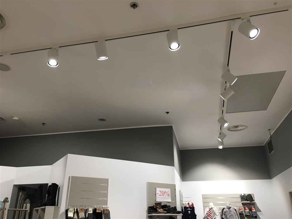 Koala Shoes, dettaglio faretti