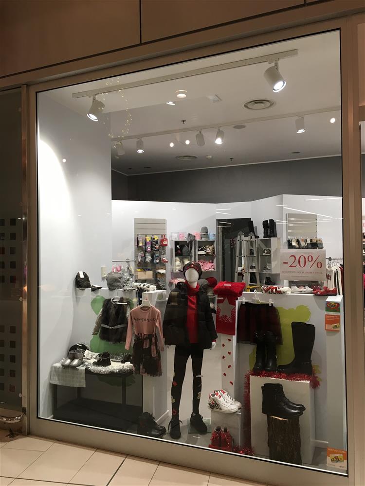 Koala Shoes, vetrina